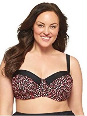 Ava & Vic Ruby Plus Size Bikini Top Only.
Size 24W